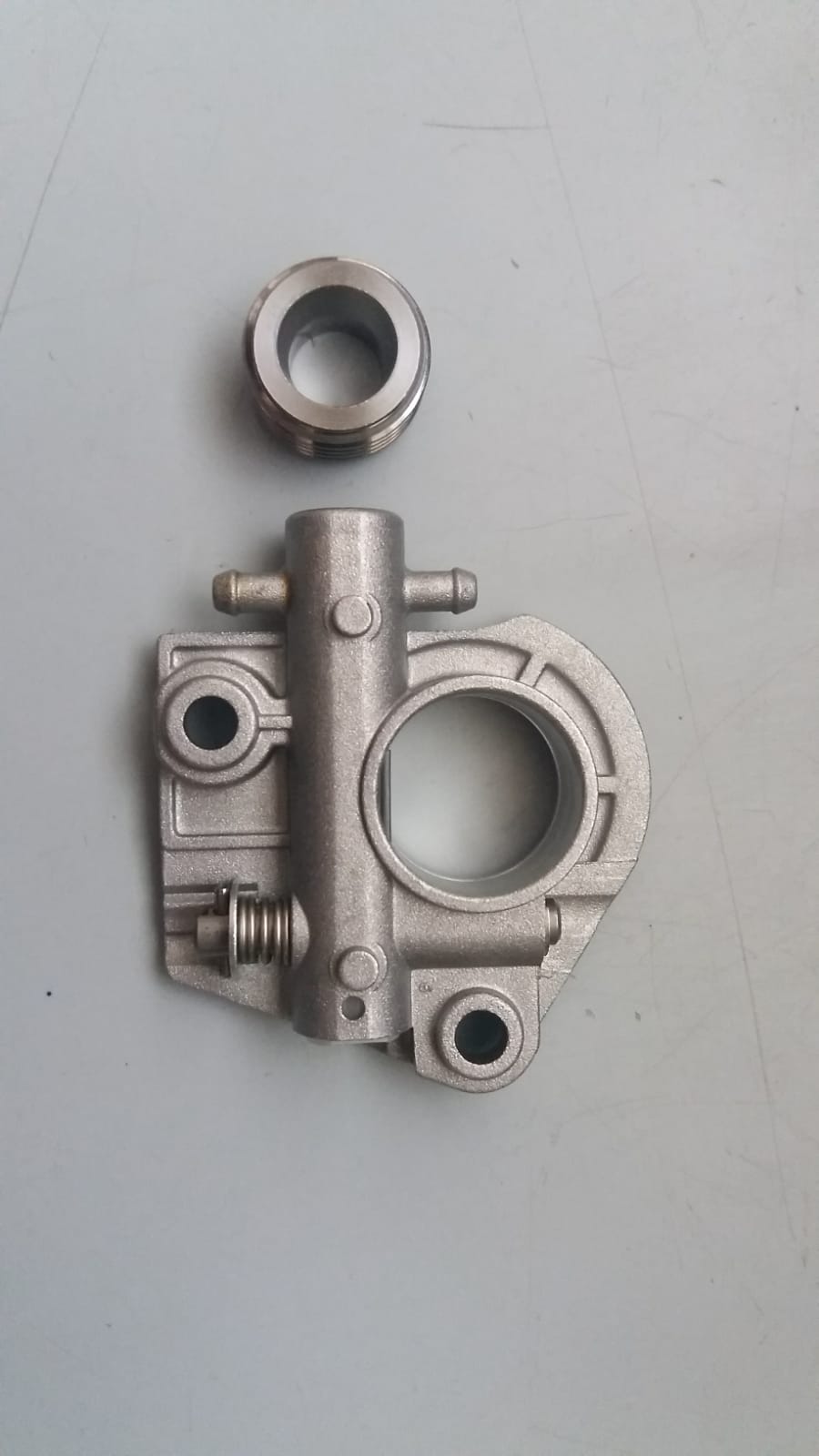 POMPA OLIO COMPLETA DI VITE SENZA FINE PER CS3000
